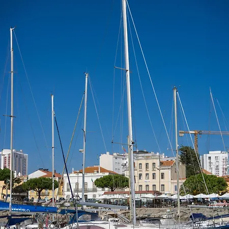Hotel Narayana Sailing Yacht